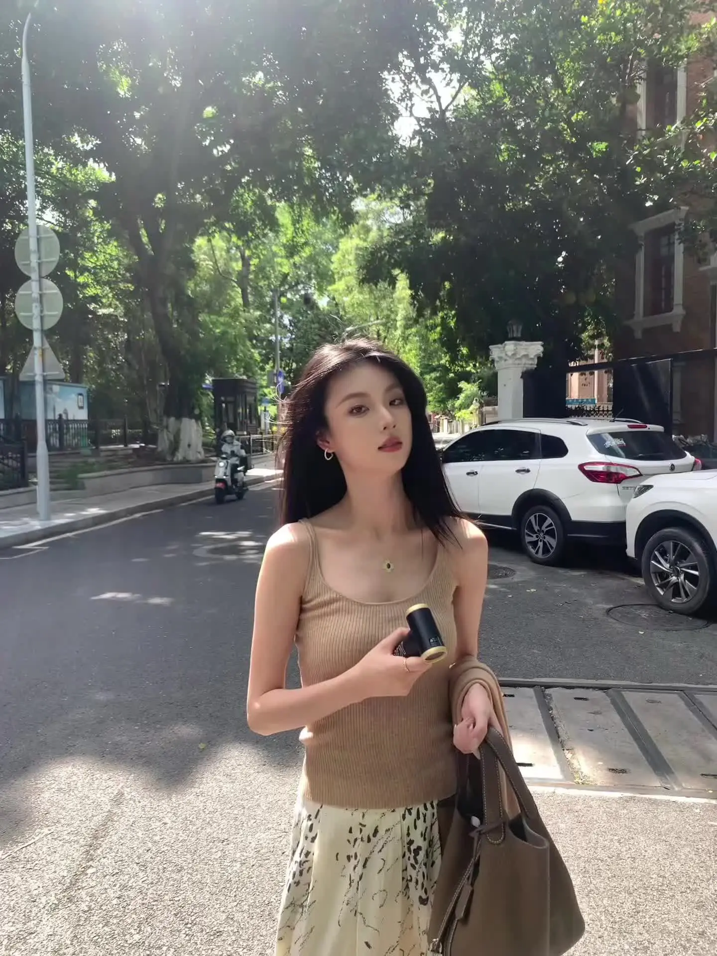 掉落一些拍摄碎片