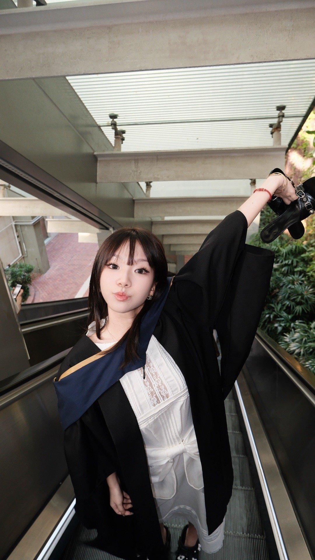 我会去用力感受幸福的🤣🤣🤣 