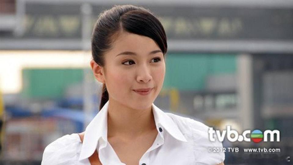 現年35歲的張慧雯（Lizabeth）在2010年參選國際中華小姐奪得季軍，因外