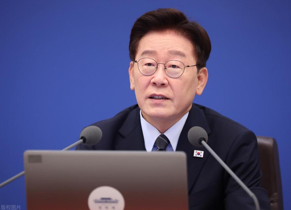 中国代表退场走人，当晚中国的沟通送进总统府，要李在明给个交待。


2026年9
