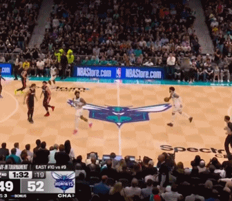 浪投王……
如果黄蜂附加赛被淘汰，鲍尔就是罪人！
黄蜂VS热火的附加赛上，拉梅洛