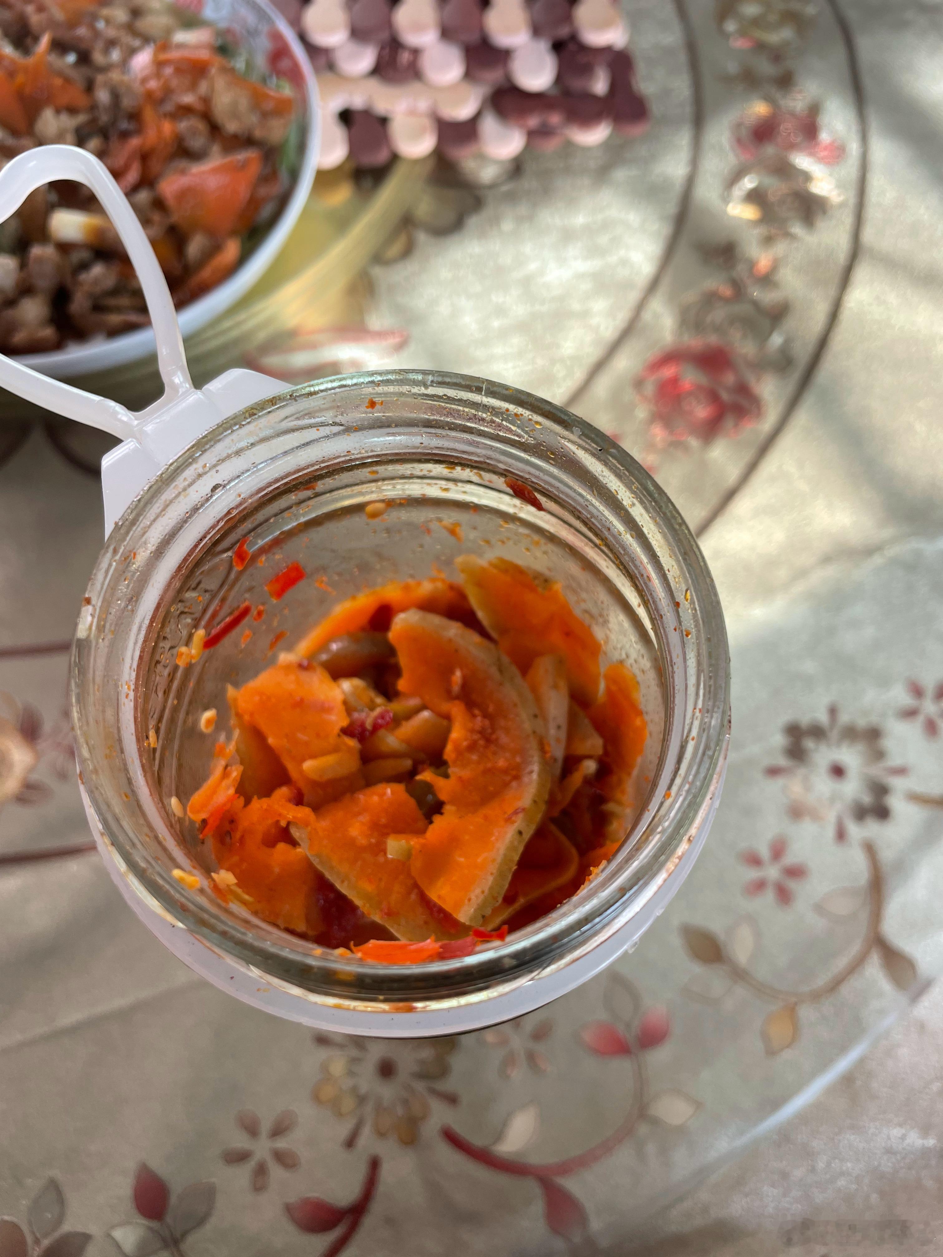 南昌人桌上的咸菜宝贝柚子皮配上辣蒜完美一绝我堂姐做这个一绝手艺超好  