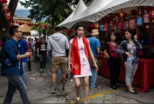 说出来你可能不信，委内瑞拉有20万中国人。但最邪门的是，其中有足足18万，竟都来