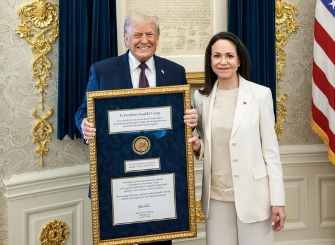 【儿戏：委内瑞拉反对派领袖马查多"赠予"特朗普诺贝尔和平奖奖章；诺贝尔学会自讨苦