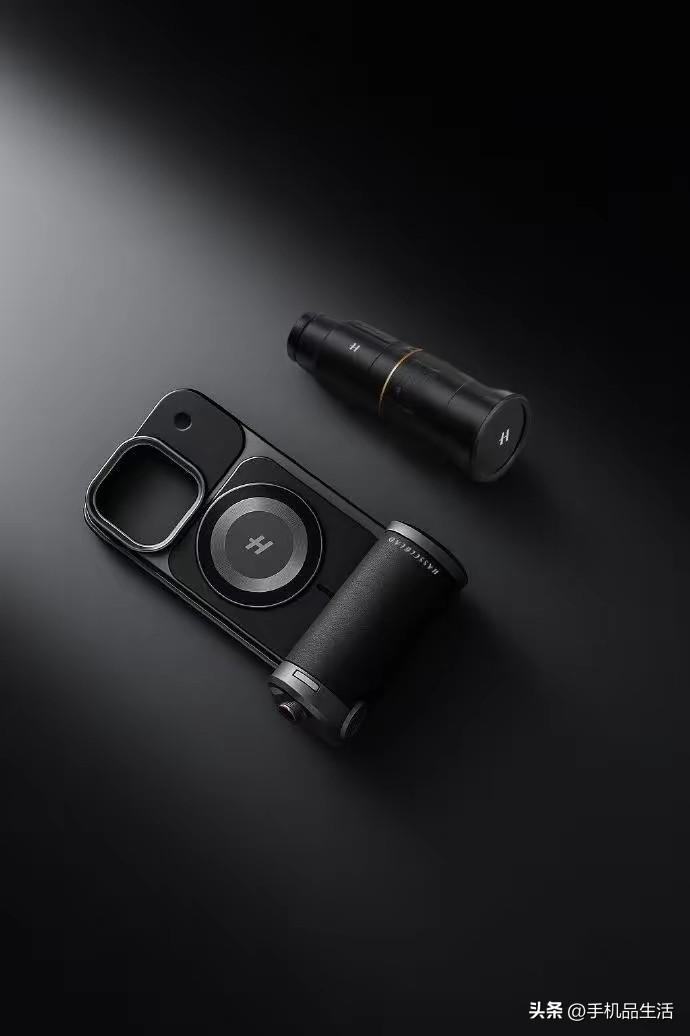 OPPO Find X9系列哈苏影像套装曝光，包含磁吸手柄和外挂增倍镜

今日，