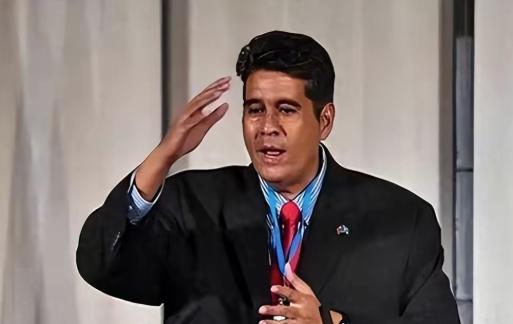 “中国你别逼我，我有权选择跟台湾当局做“朋友”，你管不着”帕劳总统惠恕仁最近在新