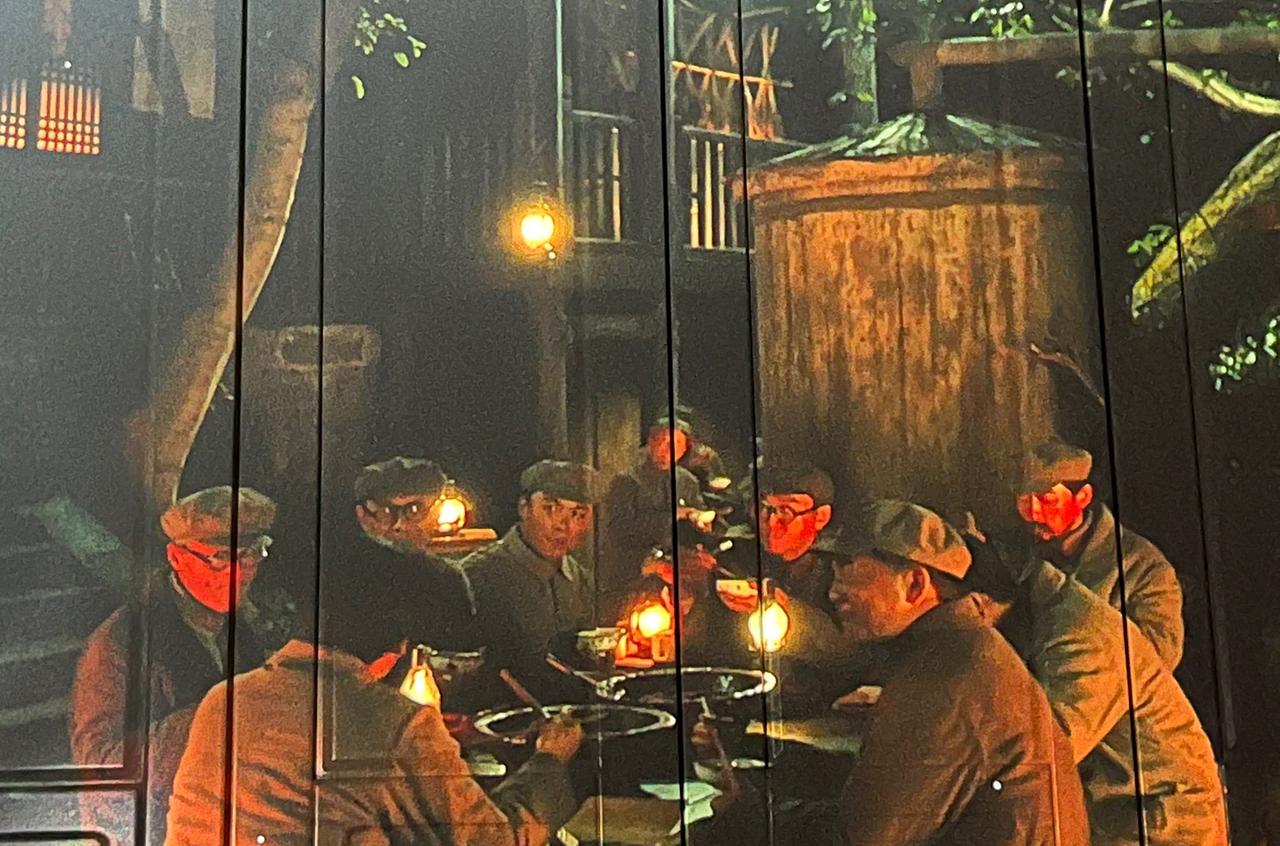 电视剧《伟大的长征》：长征途中，领导们在一起吃了一顿可口的“年夜饭”，这顿饭不是