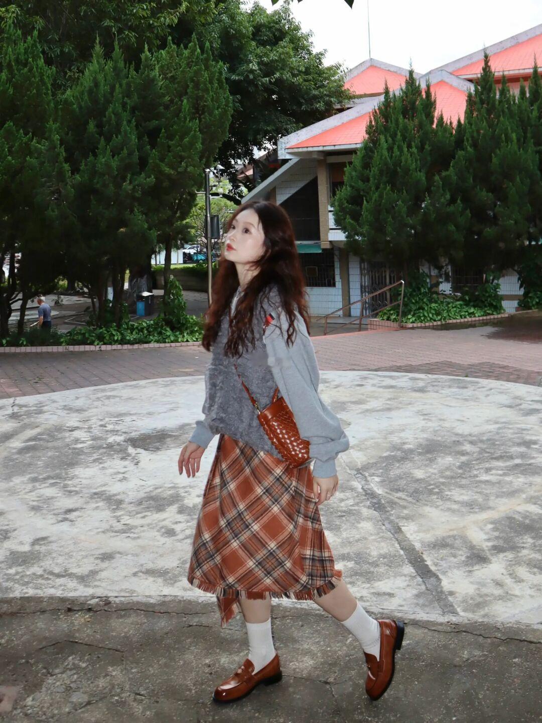 微胖女孩秋天的漂亮衣服也太多啦！！！