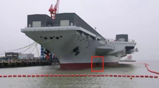 在美英澳宣布核潜艇合作计划的当天，中国社交媒体发布了我国完全自主设计建造的首艘弹