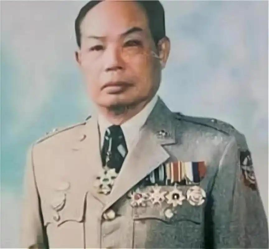 1961年，段希文接到撤台命令满心欢喜准备归台，临上飞机突接蒋介石密电：“你麾下