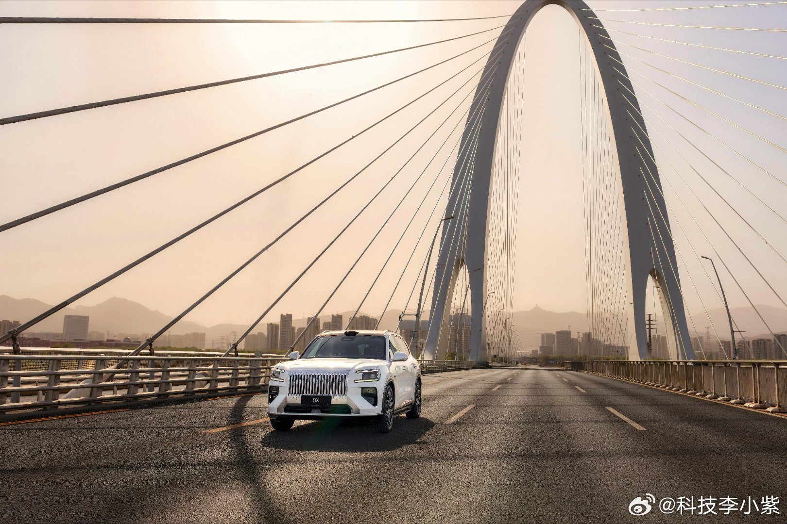 极氪8X官宣4月17日正式上市自预售开启以来，极氪8X订单持续攀升，38分钟订单