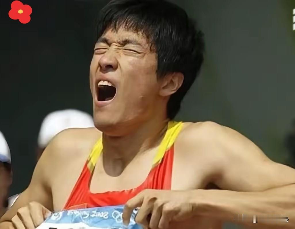 同样是运动员，
 
姚明当年的选择比刘翔要聪明多了。
 
姚明退役当年做决定很干