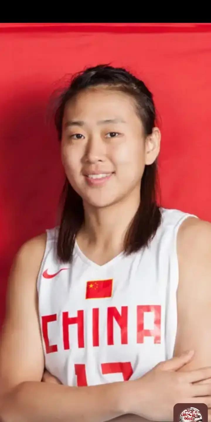 不上王牌，照样屠杀28分。
 
韩旭18分9板，李梦22分轻松收工。坎贝奇轮休，