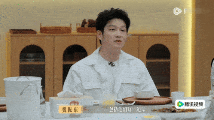 樊振东回应综艺首秀感受 樊振东把第一次录综艺看作比赛 一饭封神很难不被樊振东的处