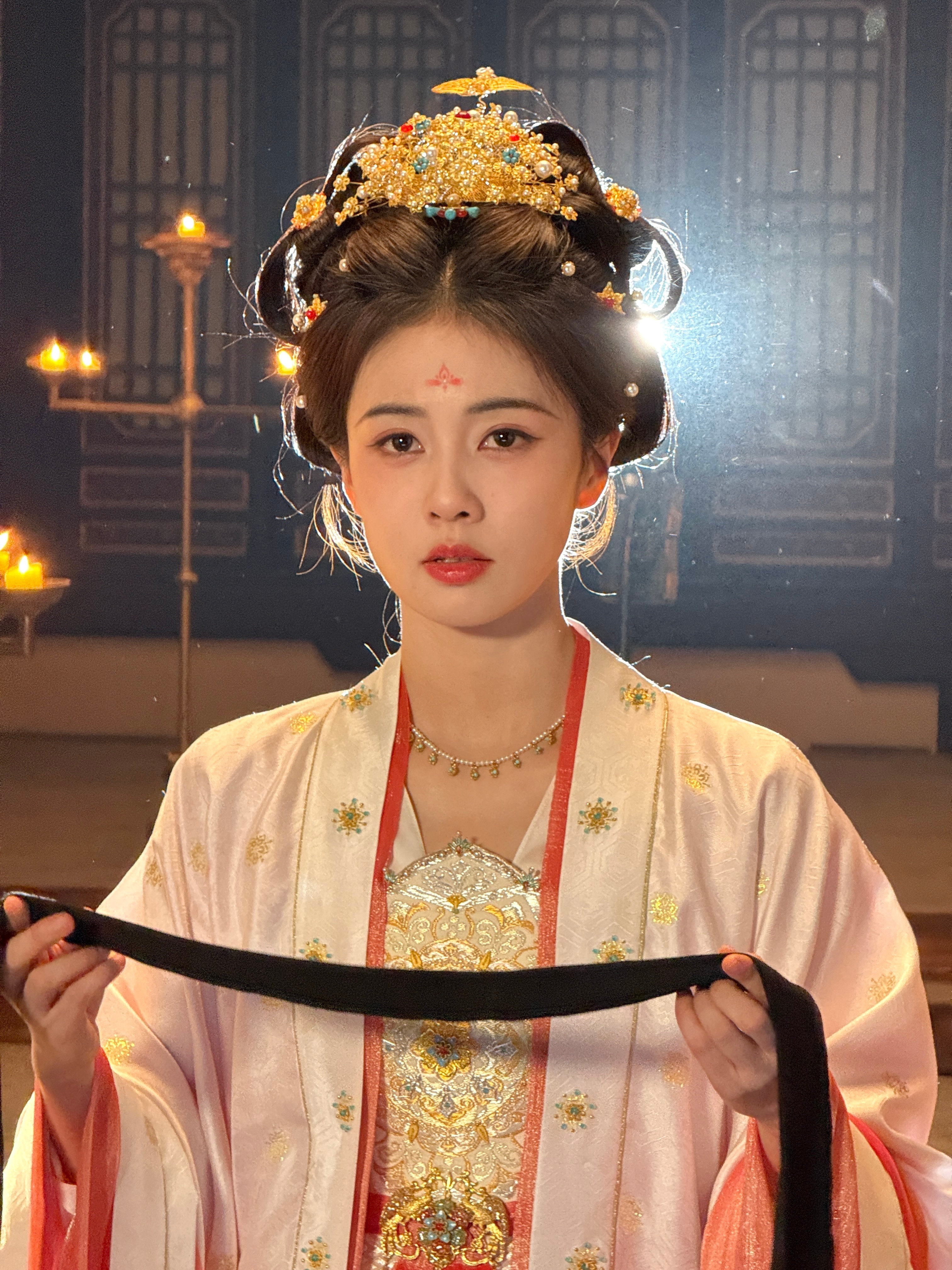 白鹿给闺蜜呵呵买车白鹿在复制粘贴的时代，你是手写的诗