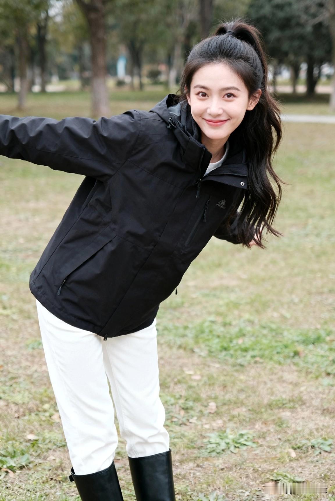 人生这趟单程票，不过三万天的光景，我们借一具皮囊闯入人间，终究是来做客，不是来定