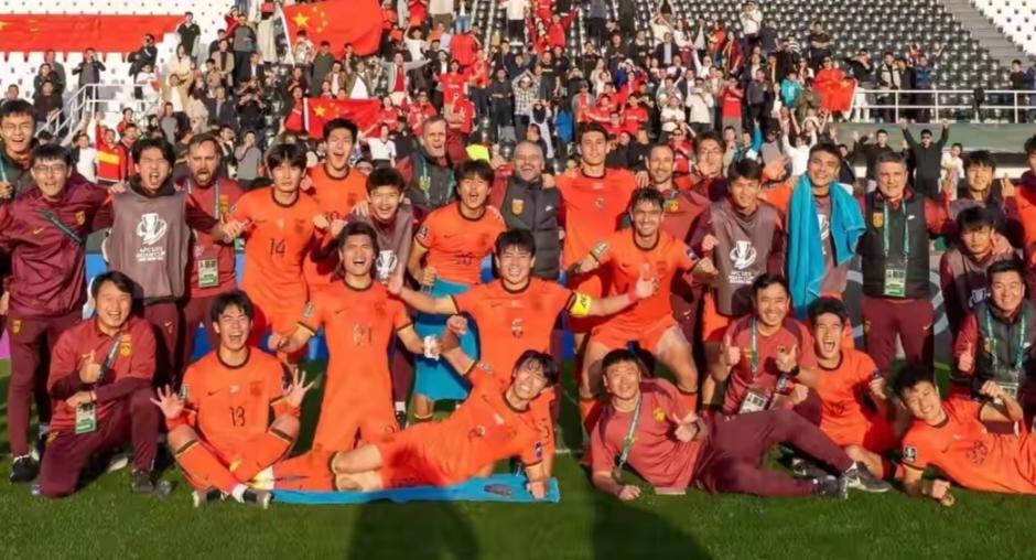 中国足球需要的不是廉价的批评，而是诚恳的鼓励和善意的引导！

四分之一淘汰赛，国