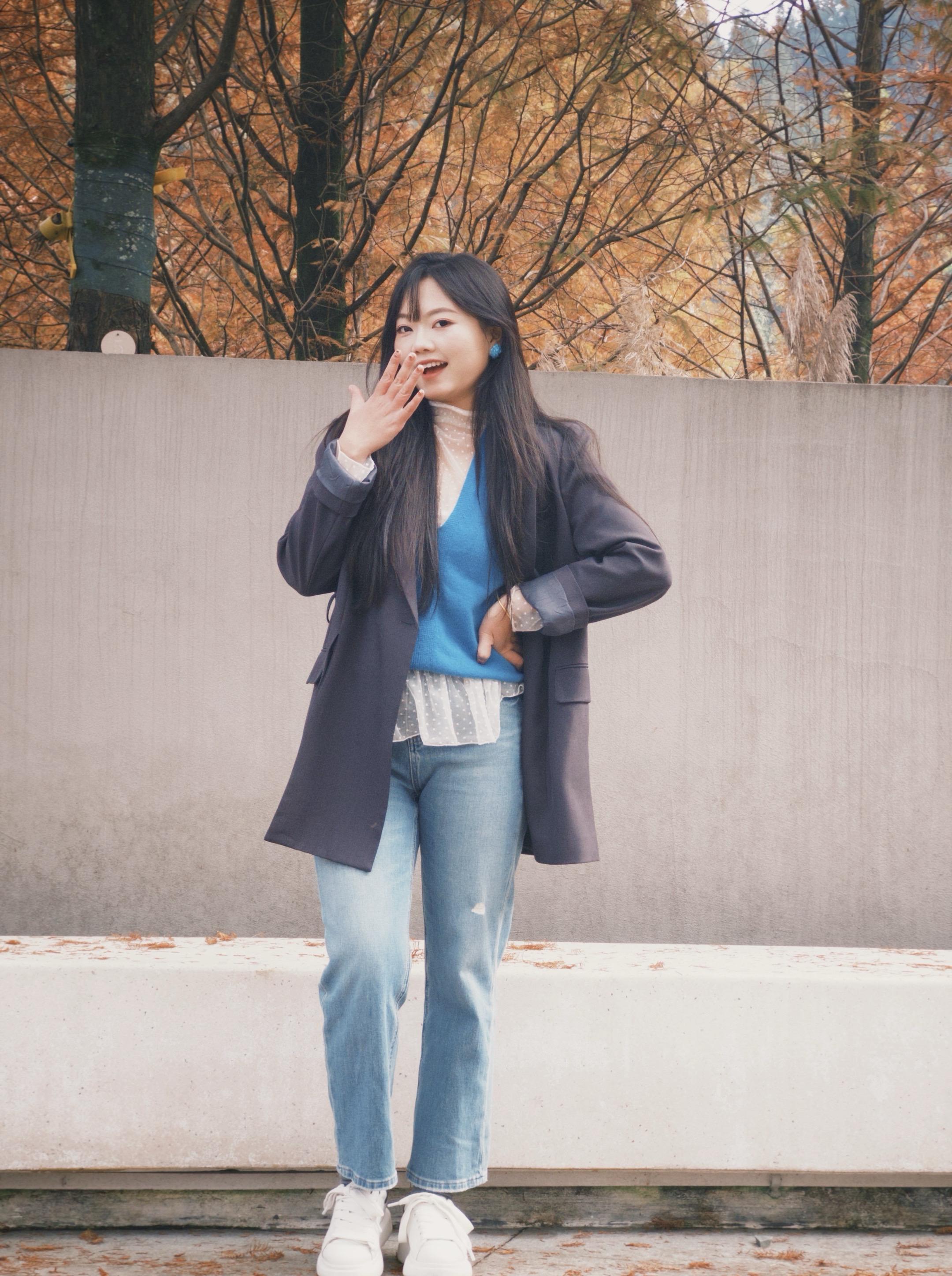 《富士山下》有一句歌词“为何为好事泪流”               ...