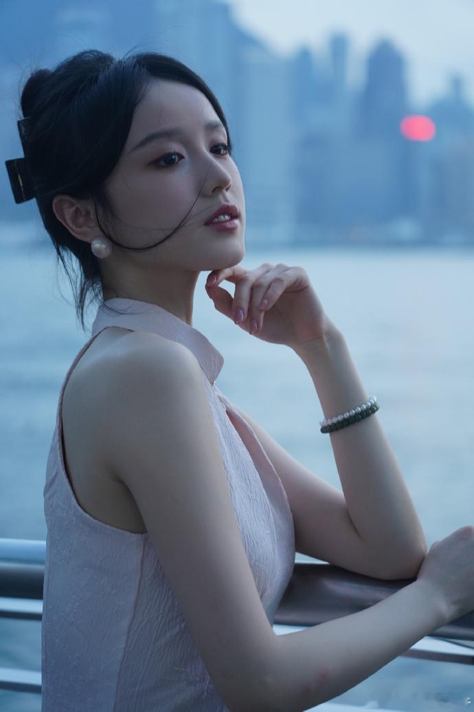 花少8开录张雅琪送王可花少小妹接力张雅琪送王可花儿与少年刷到路人偶遇的路透太惊喜