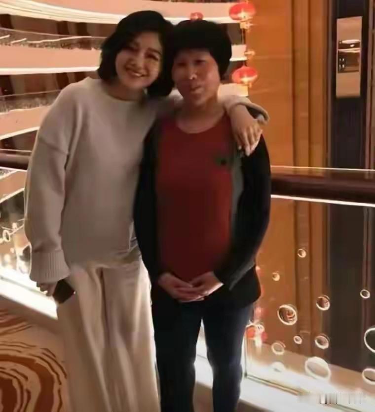 果然什么主人什么保姆
也难怪这保姆能在一家干一辈子

大家发现了吗
汪家的小杨保