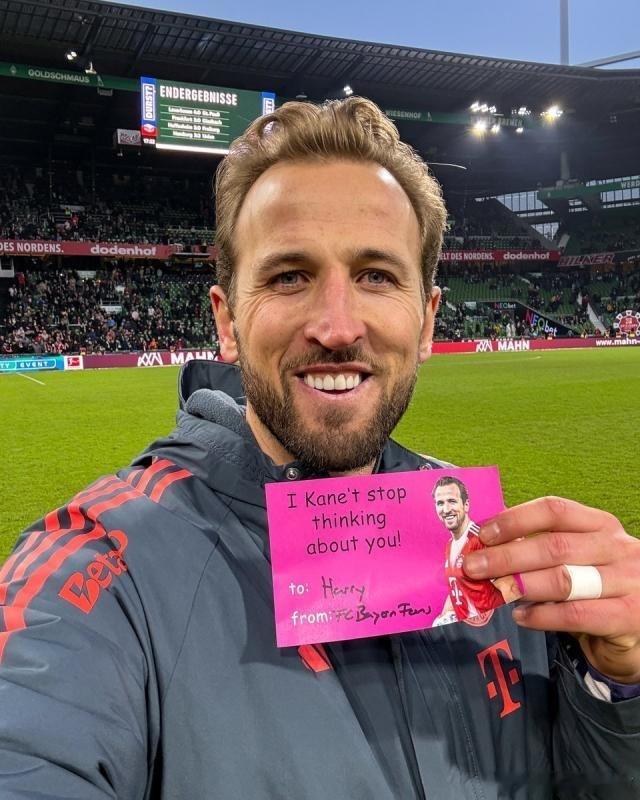 中国农历蛇年的最后一场比赛，拜仁拒绝虎头蛇尾，在西方情人节下午3比0轻松击败倒数