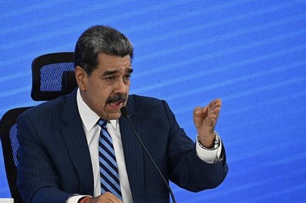 马杜罗有底气了：委内瑞拉在联合国内，取得压倒性的支持。23日马杜罗前往参观圣诞集