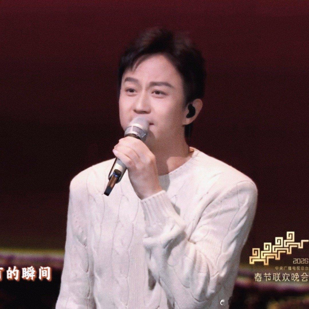 原来把邓超电池抠了是这样的邓超新歌上线超哥这波共情力满满，奔以为是搞笑担当，结果