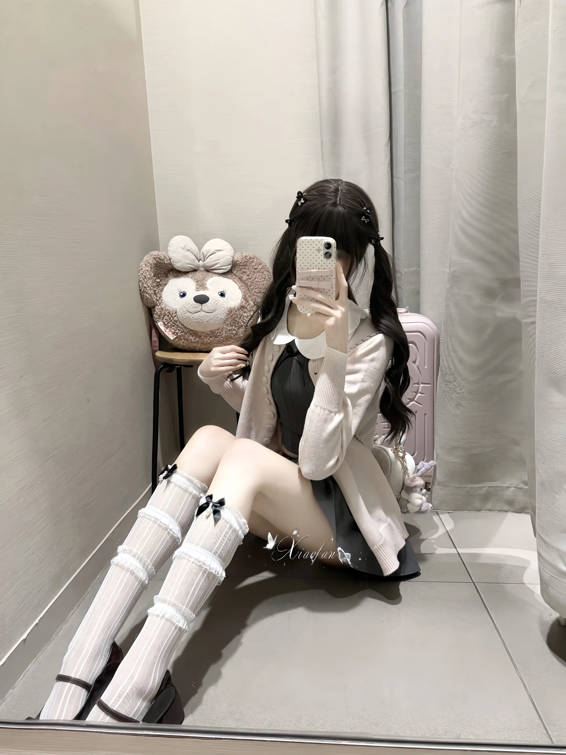 我只想当一个染头发做美甲 每天都漂漂亮亮的然后又有漂亮衣服穿 去很多地...