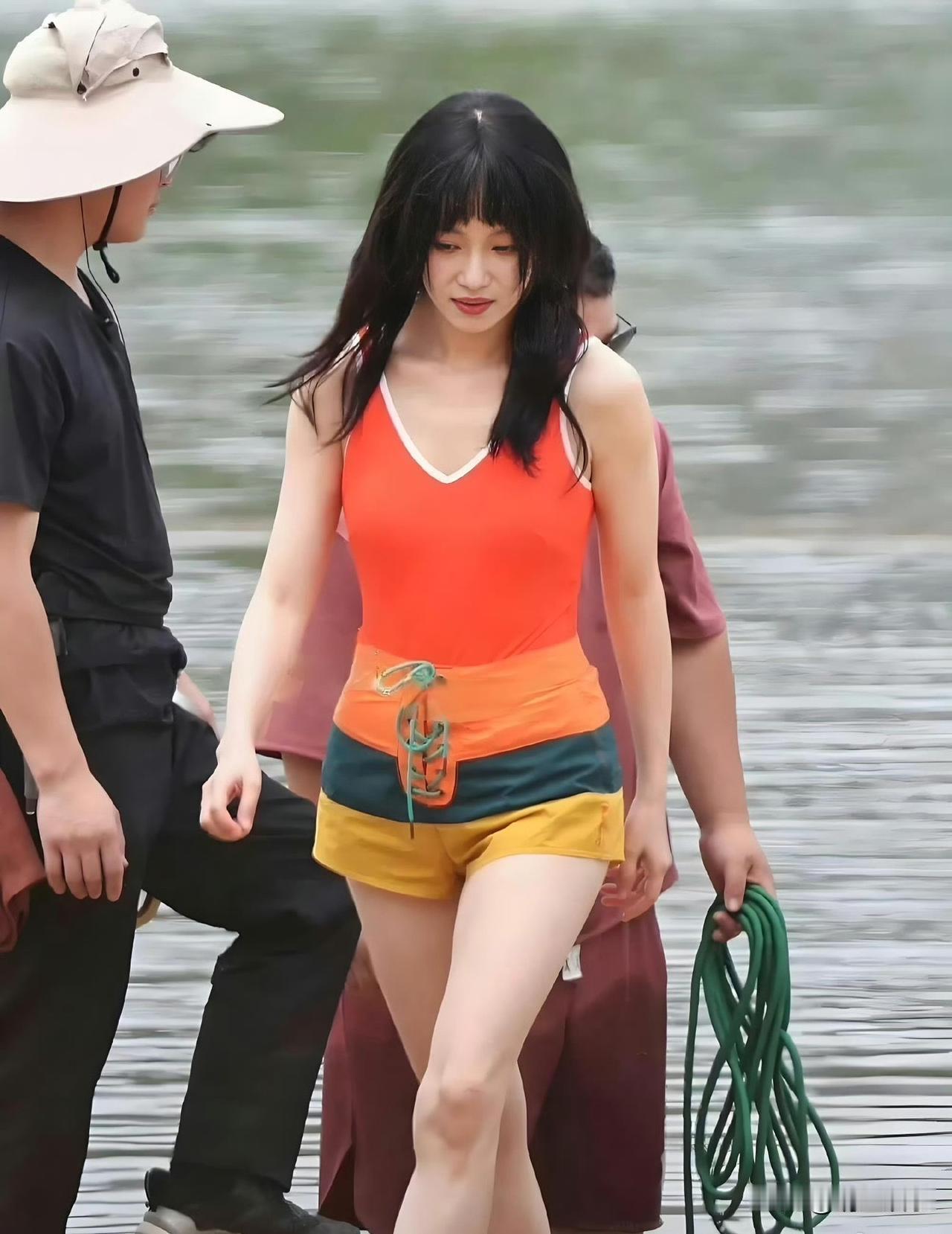 原来是倪妮啊？还以为是阚清子，完全变样了 