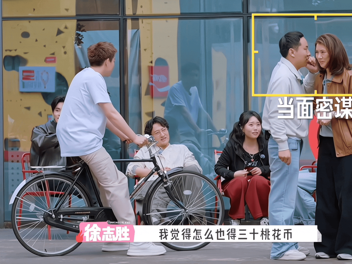 致敬了了顶级腿身比。。