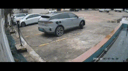 这是啥时候的车，不拔枪都能开，没提示的吗？ ​​​