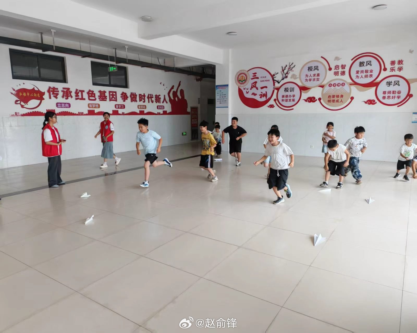 【纸翼乘风，篮球燃夏——曲园学子“三下乡”走进东明】曲阜师范大学山东大学生暑假社