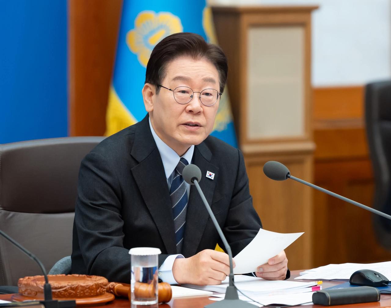 韩国宣布召回驻乌克兰大使。
韩国联合通讯社10月8日报道，韩国外交部当天发表声明