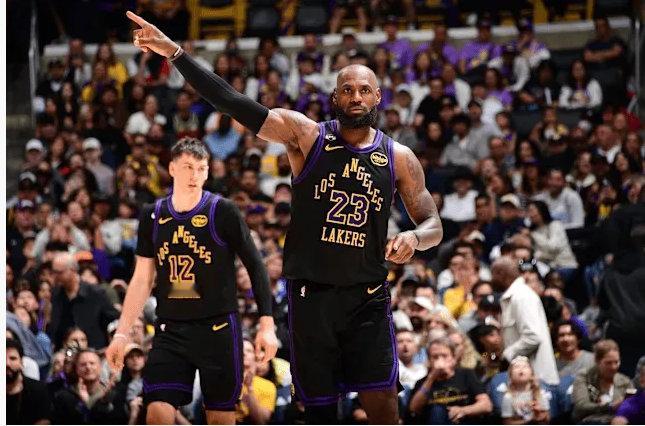 湖人提前锁定西部前四，连续两个赛季首轮拥有主场优势！明日NBA常规赛，湖人将对阵