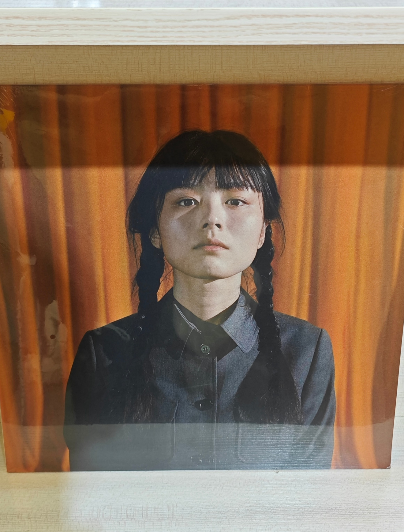 OMG！看到陈思江这张照片，第一反应就是——这不就是我们滚圈叶文洁吗？！陈思江的