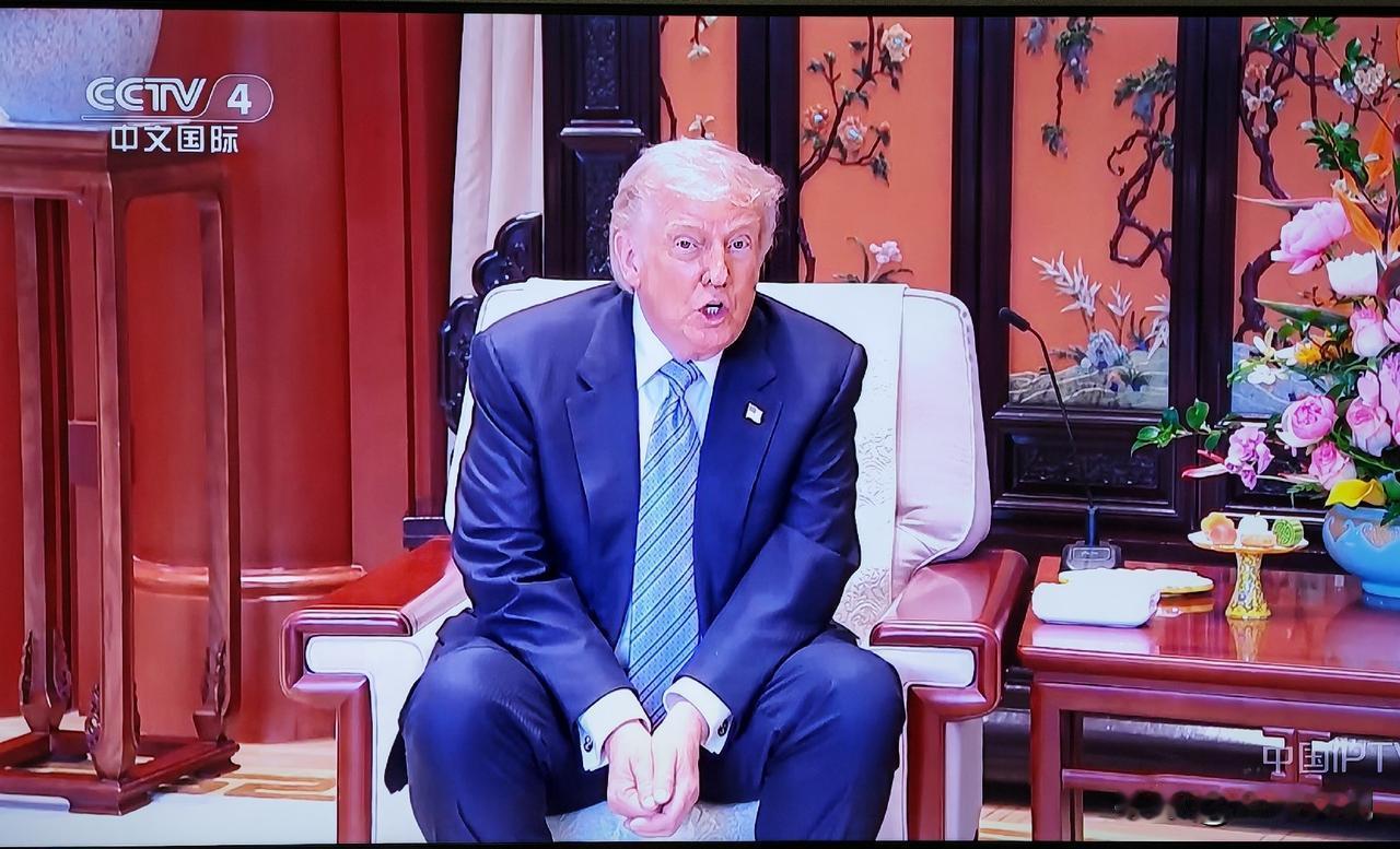 特朗普结束两天的访华之行回国了，这次声势浩大非常高调的中国之行，来谈了什么？难道