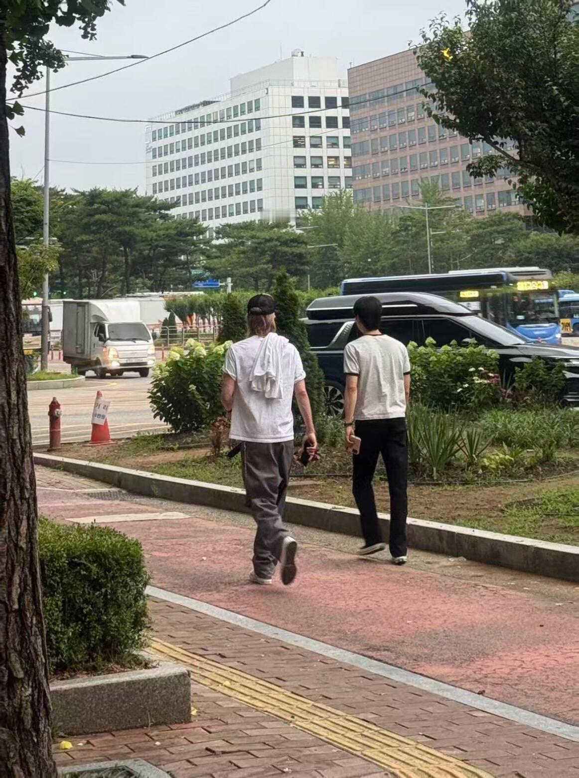 请吃饭的明浩欧巴🥺徐明浩请偶遇粉丝吃饭