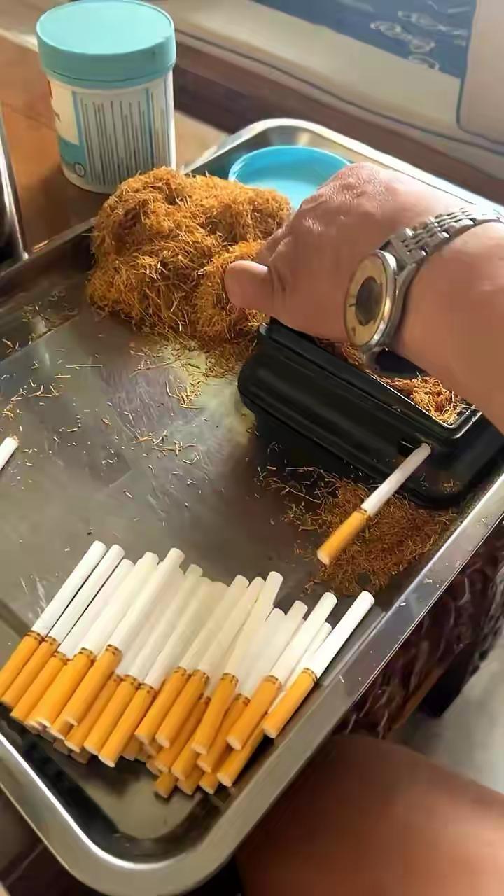 烟草公司打死也想不到，自己吭哧吭哧涨上来的价，最后亲手把三十多年前的“土玩意儿”