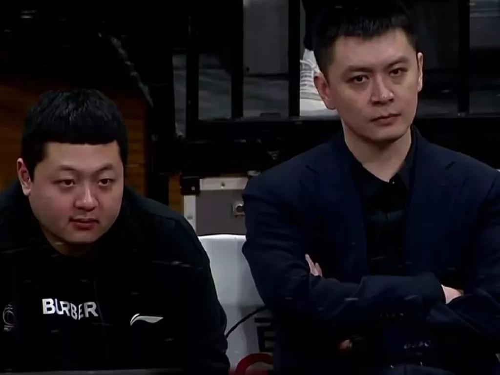 说实话，做为一个辽篮球迷，回看辽宁队这个赛季的外援引进和所谓的“3方交易”，我认