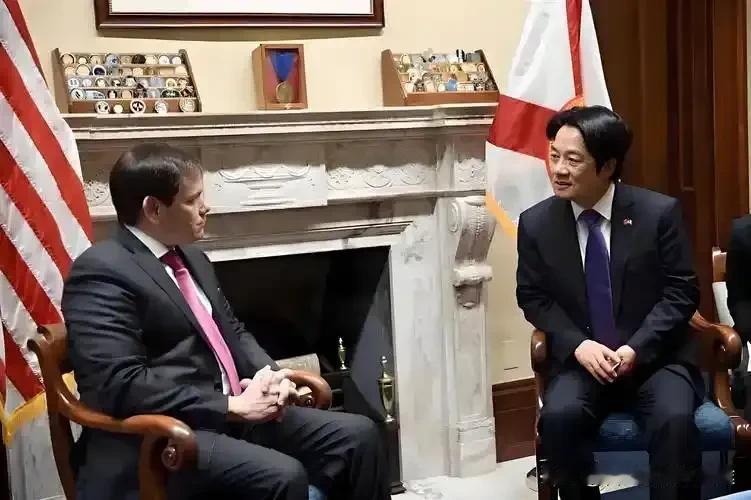 赖清德“大罢免”翻车！岛内民众集体怒吼：别再玩火了！
 
赖清德的“大罢免”行动