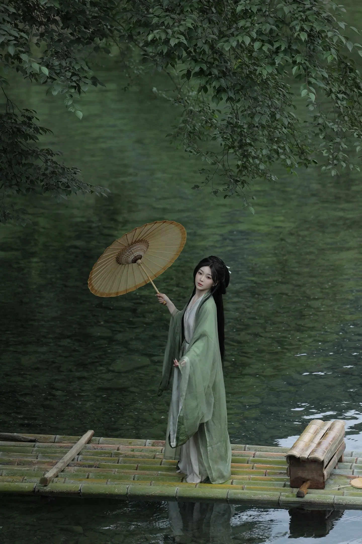 客|世事慢随流水，算来浮生一梦。