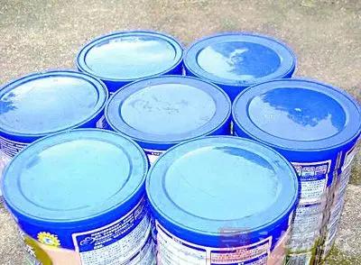 血亏！几百万家长被当冤大头，进口奶粉竟是"科技与狠活"假货！
 
大离谱事件！家