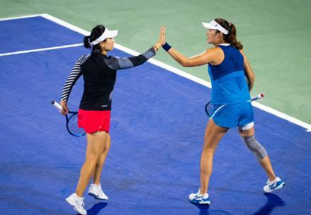 徐一璠/杨钊煊打的太强势啦拿下中国军团开年女双首胜！送蛋送油条晋级八强奥克兰站双