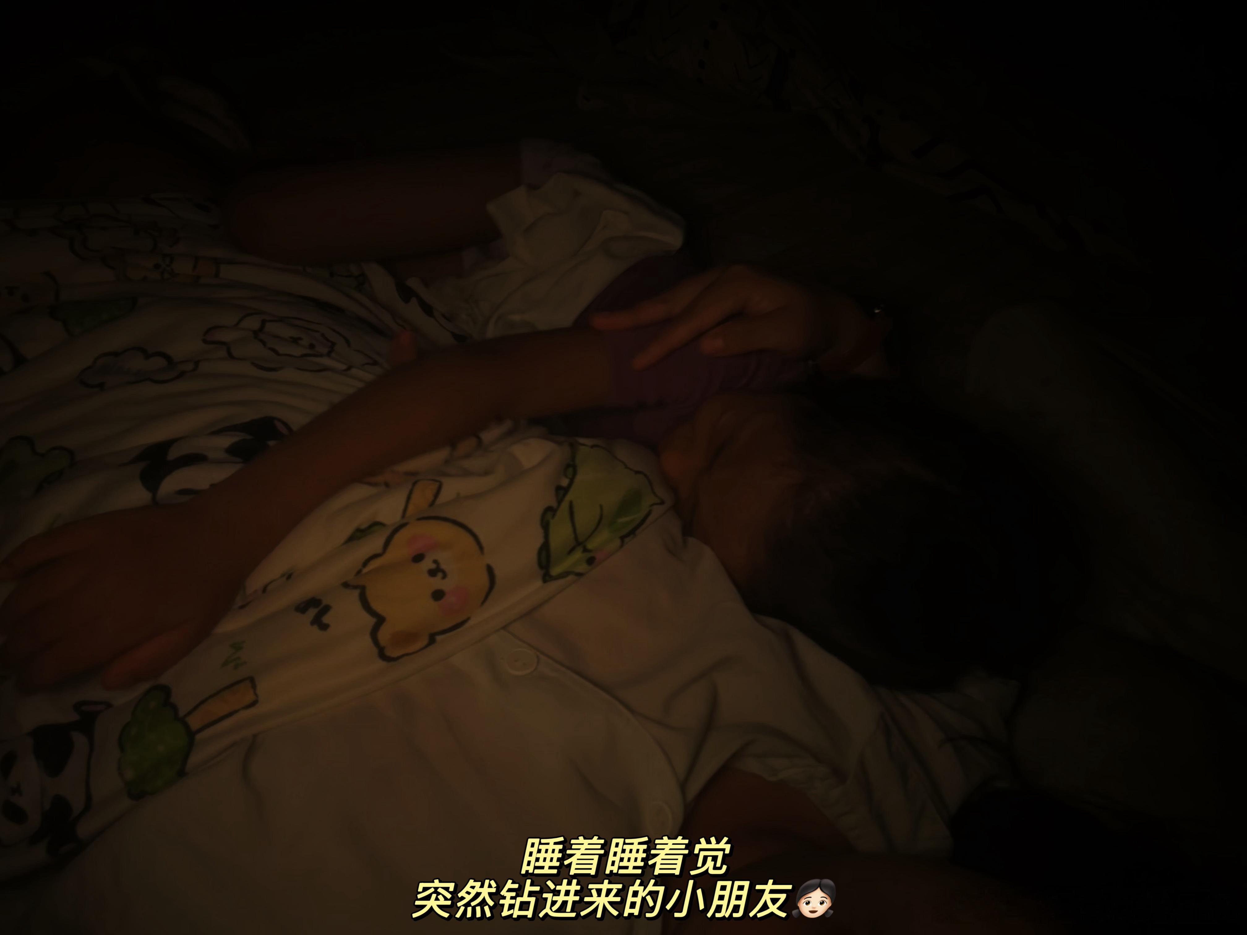 今天放学的路上👧🏻“妈妈，我为什么这么爱学习啊”👩🏻“你学会了之后是不是
