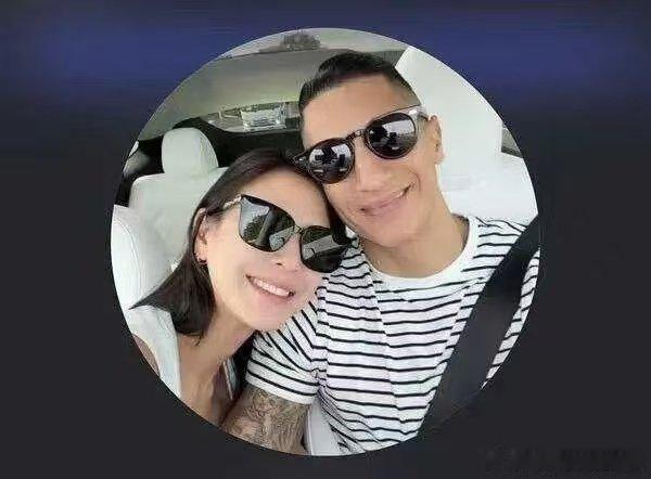 曝江语晨疑似新恋情 江语晨被曝新恋情 恢复单身半年有余就被扒出新恋情线索，江语晨