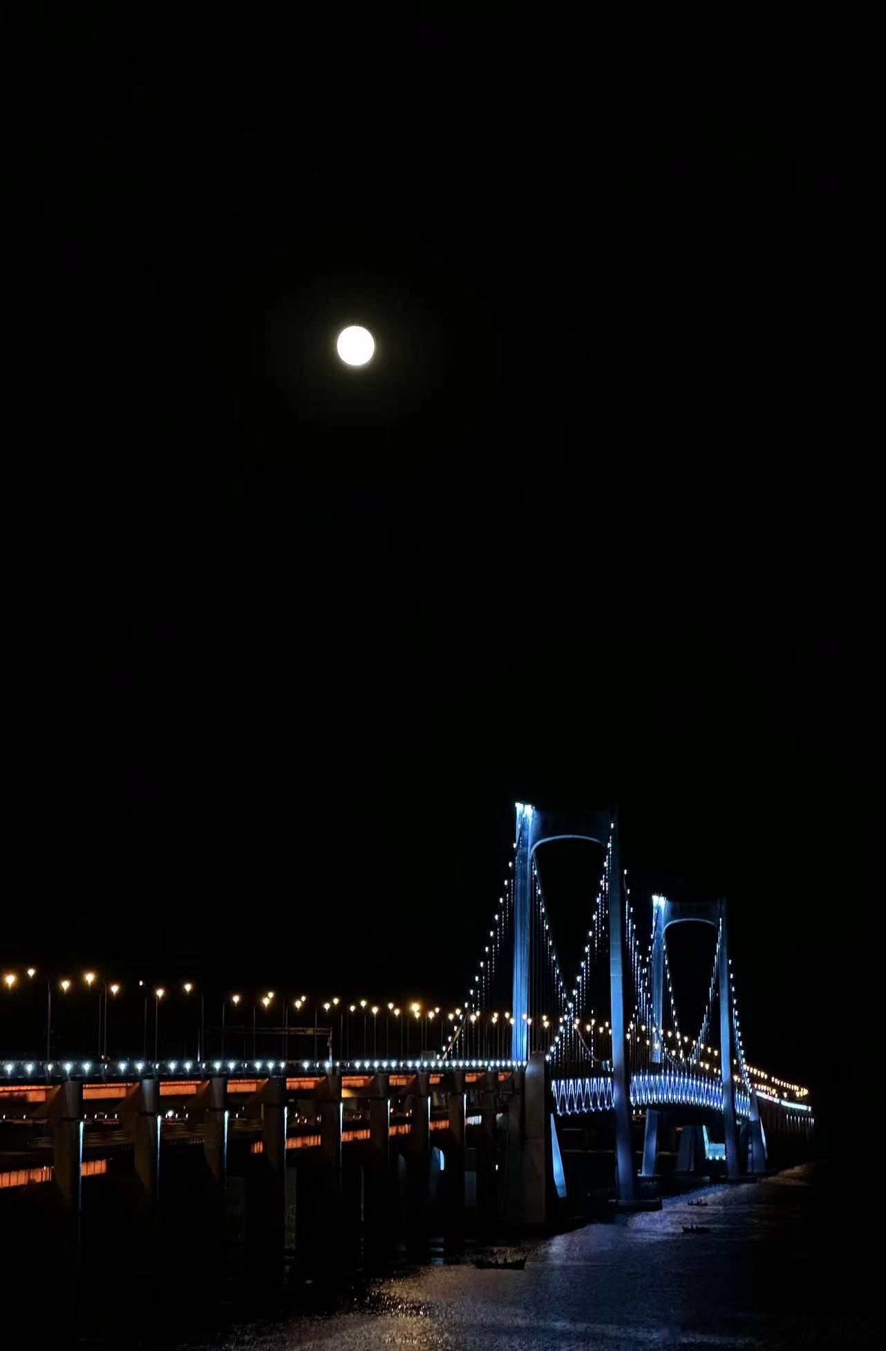 大连的月亮🌙美如画[666][666][666][666] ​​​