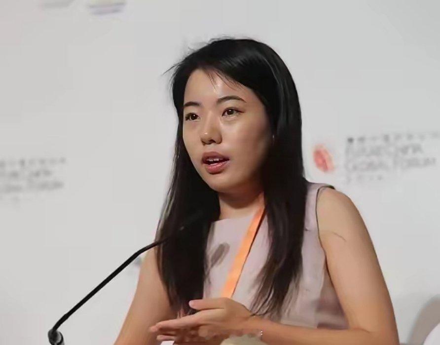 蒋方舟相关舆论迟迟没有平息，过往言论不断被重新讨论，从来都不是网友刻意揪着旧事不