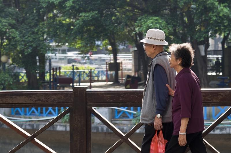 现在的我们，可以说是几千年来。最为幸福的一个时代了，因为只有在这个时代。才有真正