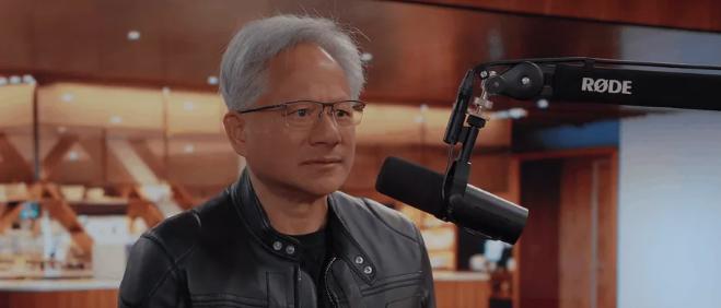黄仁勋被采访的时候亲口承认：英伟达已放弃中国市场！让给了华为

黄仁勋的一番话让