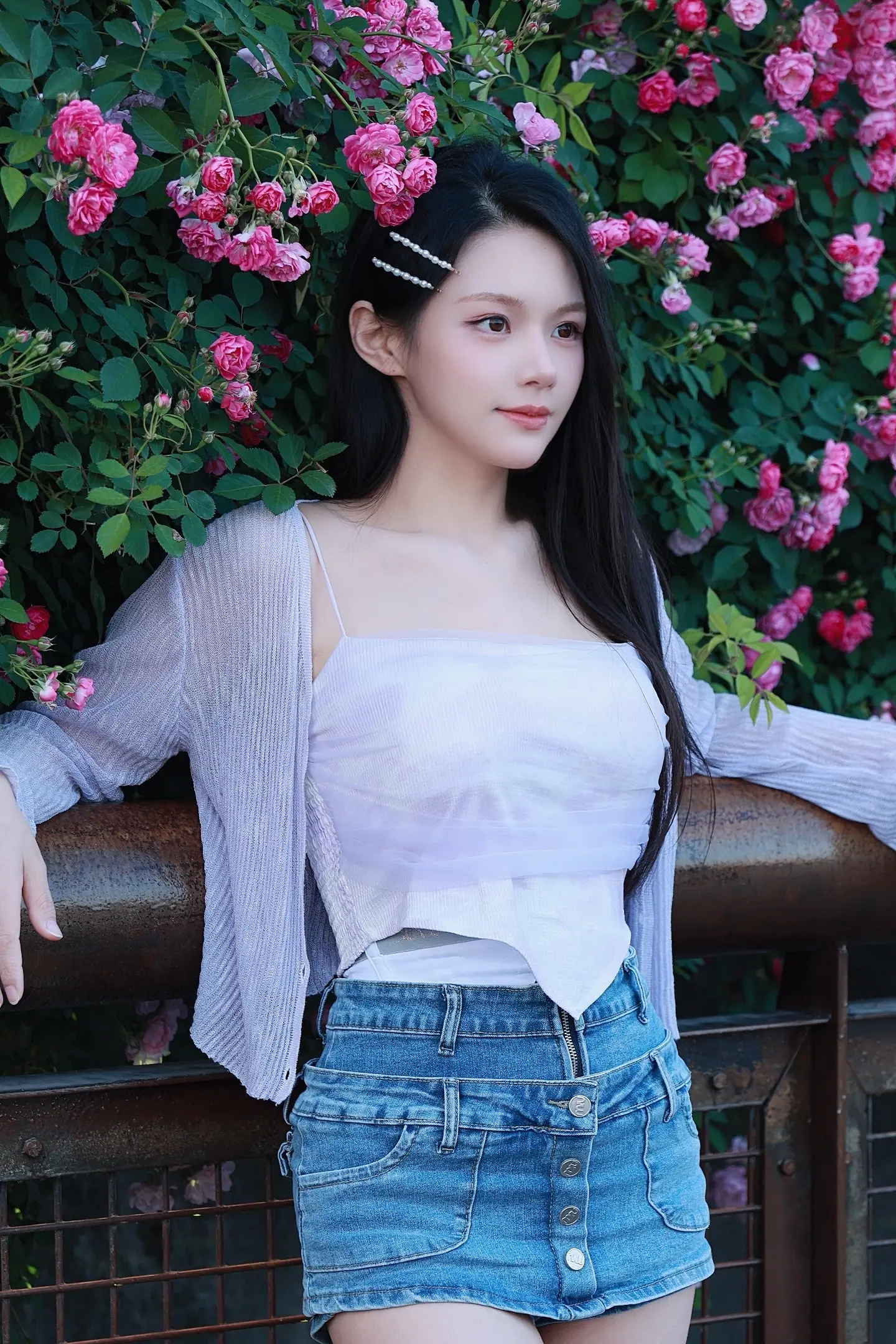 初夏氛围感 文艺小清新美女 夏季甜美风格 清新吊带穿搭 甜妹的初夏穿搭